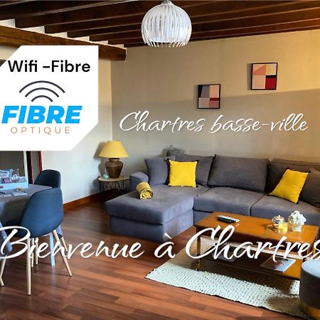 Appartement de la Brèche 44 m2 Wifi ,Netfix Chartres Esterno foto